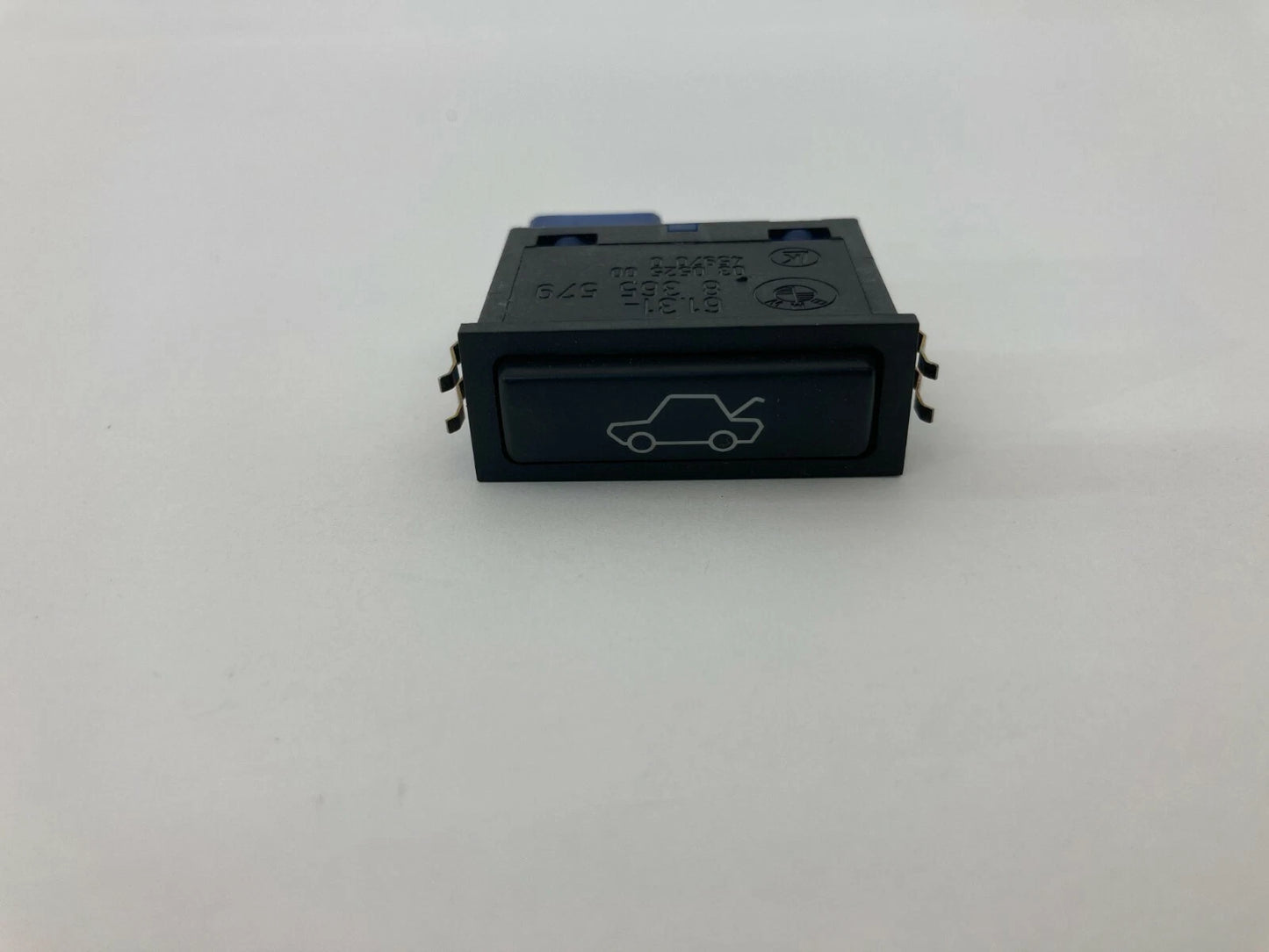 2000-2006 BMW X5 E53 TRUNK LATCH LID OPEN RELEASE CONTROL BUTTON SWITCH 8365579