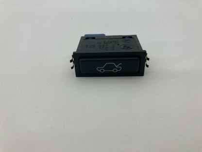 2000-2006 BMW X5 E53 TRUNK LATCH LID OPEN RELEASE CONTROL BUTTON SWITCH 8365579