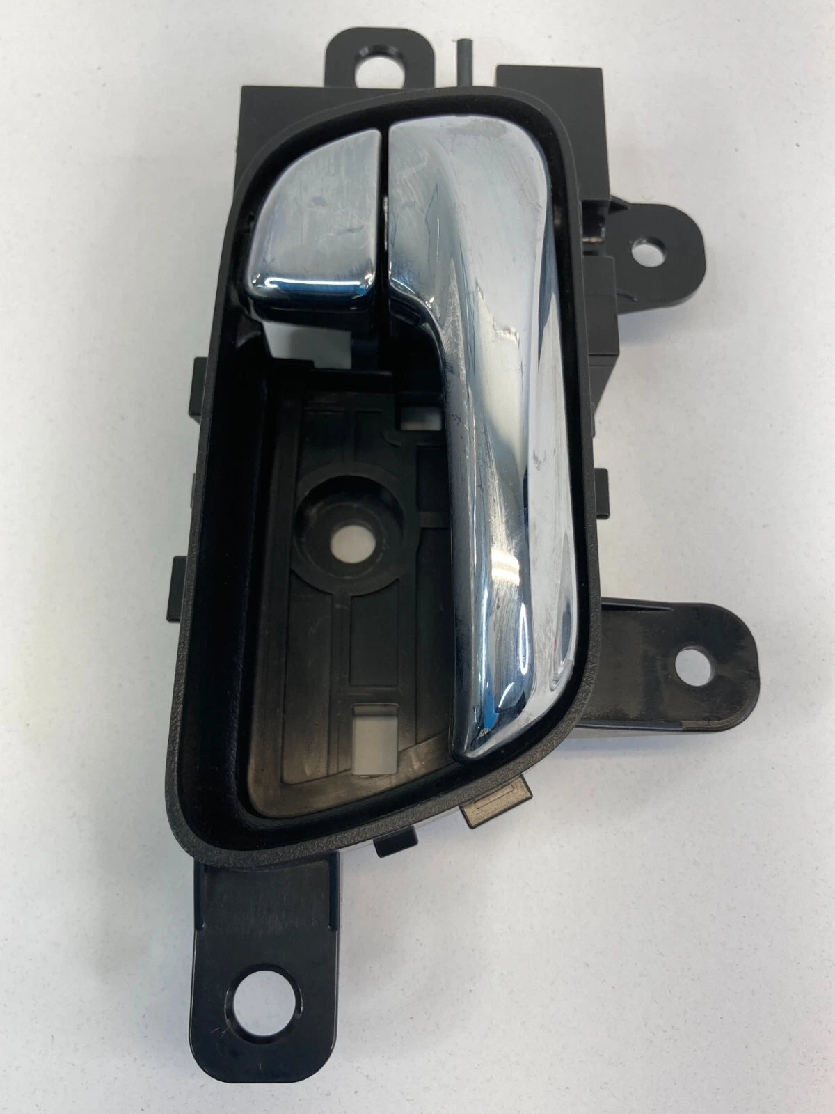 08-13 INFINITI G37x SEDAN FRONT RIGHT PASSENGER SIDE INTERIOR DOOR HANDLE OEM