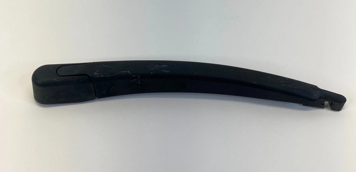 2011-2019 FORD FIESTA HATCHBACK REAR TAILGATE WIPER ARM HOLDER ASSEMBLY OEM