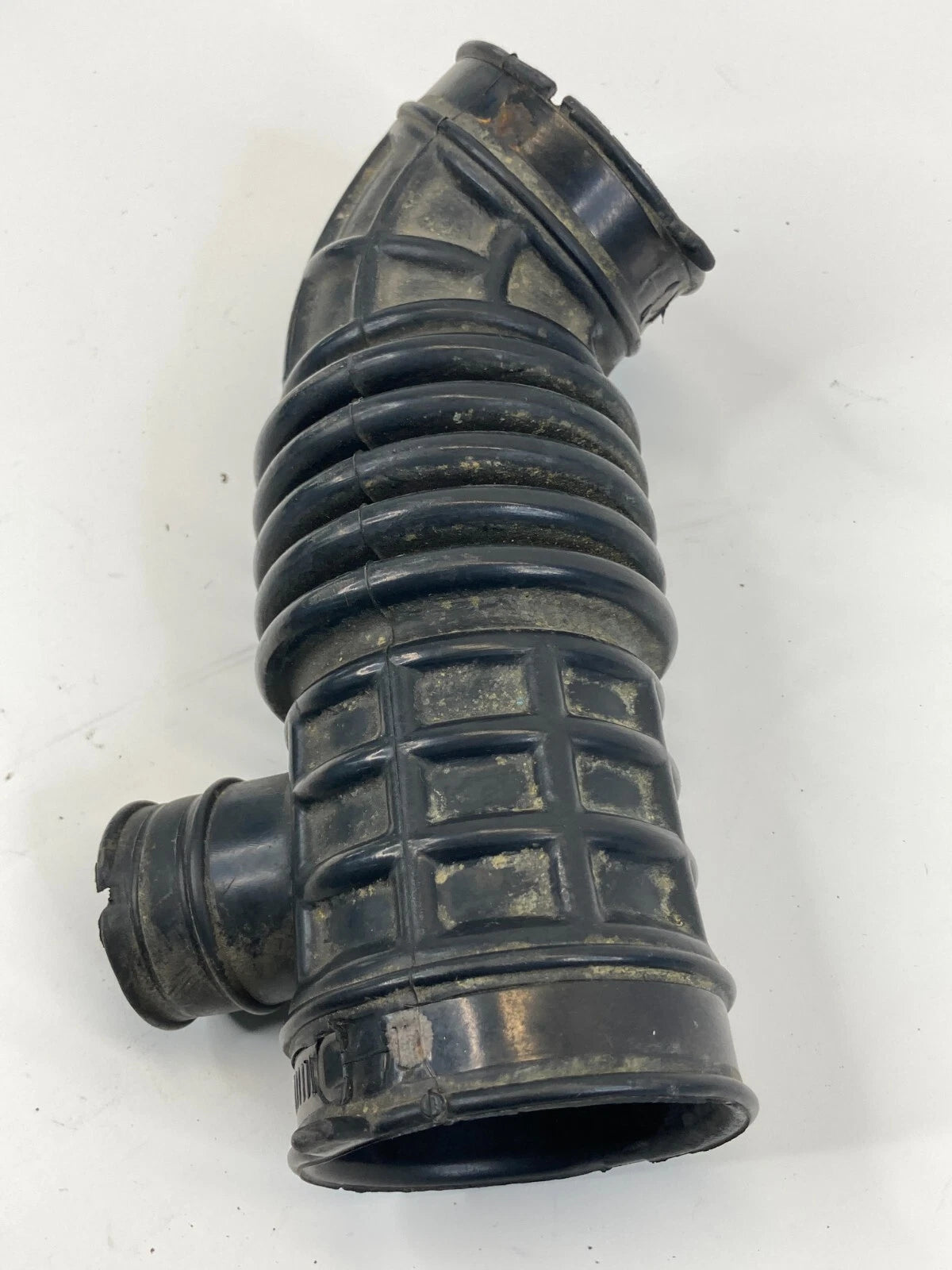 2013-2019 NISSAN SENTRA 1.8L AIR INTAKE HOSE CLEANER DUCT PIPE TUBE OEM