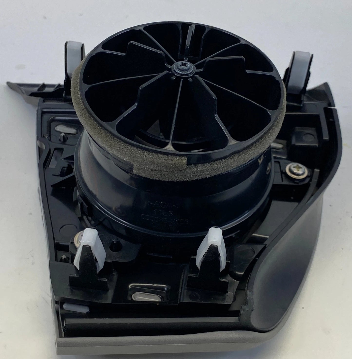 2014-2019 TOYOTA COROLLA LEFT DRIVER SIDE AC AIR VENT ASSEMBLY OEM 55404-02540