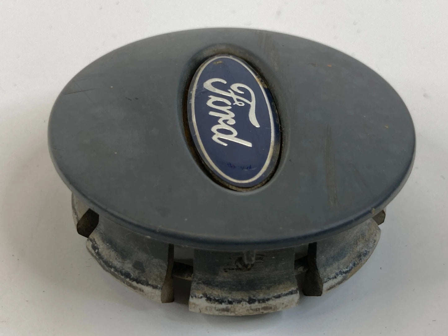 2001-2007 FORD ESCAPE RIM WHEEL CENTER CAP HUB CAP YL84-1A096-FA OEM