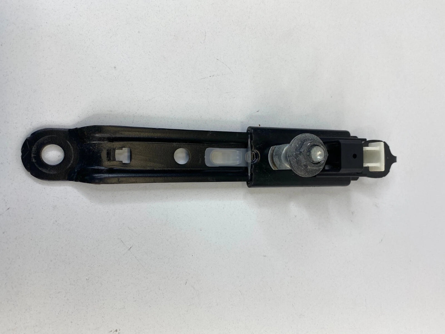 2009-2013 TOYOTA MATRIX FRONT LEFT DRIVER SIDE SEAT BELT HEIGHT ADJUSTER OEM