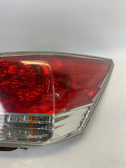 2008-2012 HONDA ACCORD SEDAN RIGHT PASSENGER TAIL LIGHT TAILLIGHT TAIL LAMP