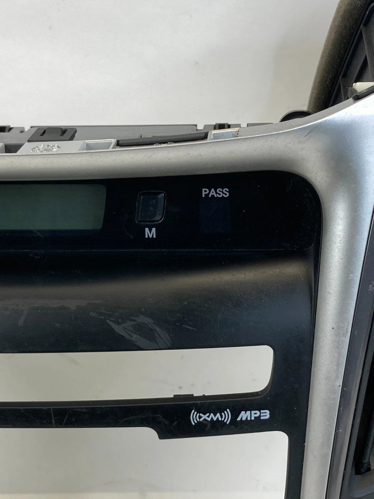 2012-2015 HYUNDAI SONATA CENTER DASH RADIO CLIMATE CONTROL BEZEL W/ AIR VENT OEM