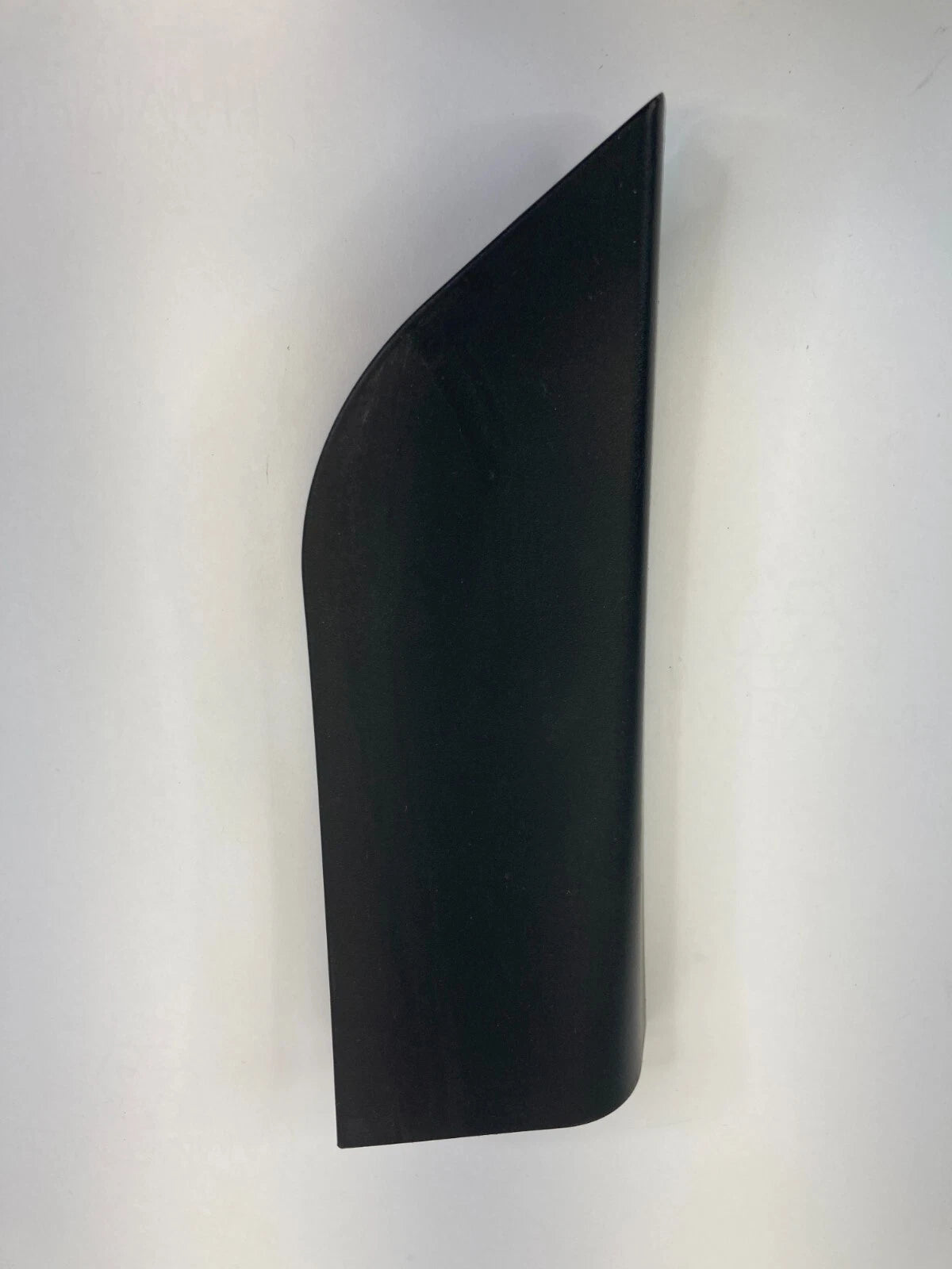 08-10 CHRYSLER TOWN & COUNTRY FRONT RIGHT INTERIOR DOOR MIRROR CORNER COVER TRIM