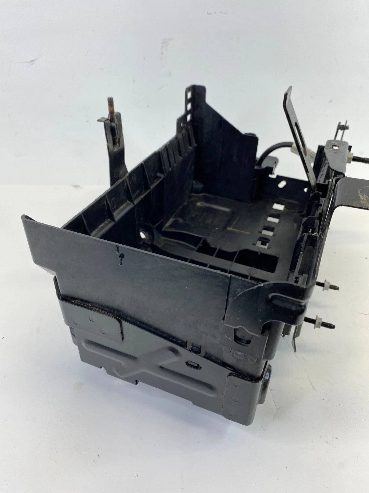 2011 12 13 14 15 2016 CHEVROLET CRUZE LOWER HOLDER BATTERY TRAY BASE COVER OEM