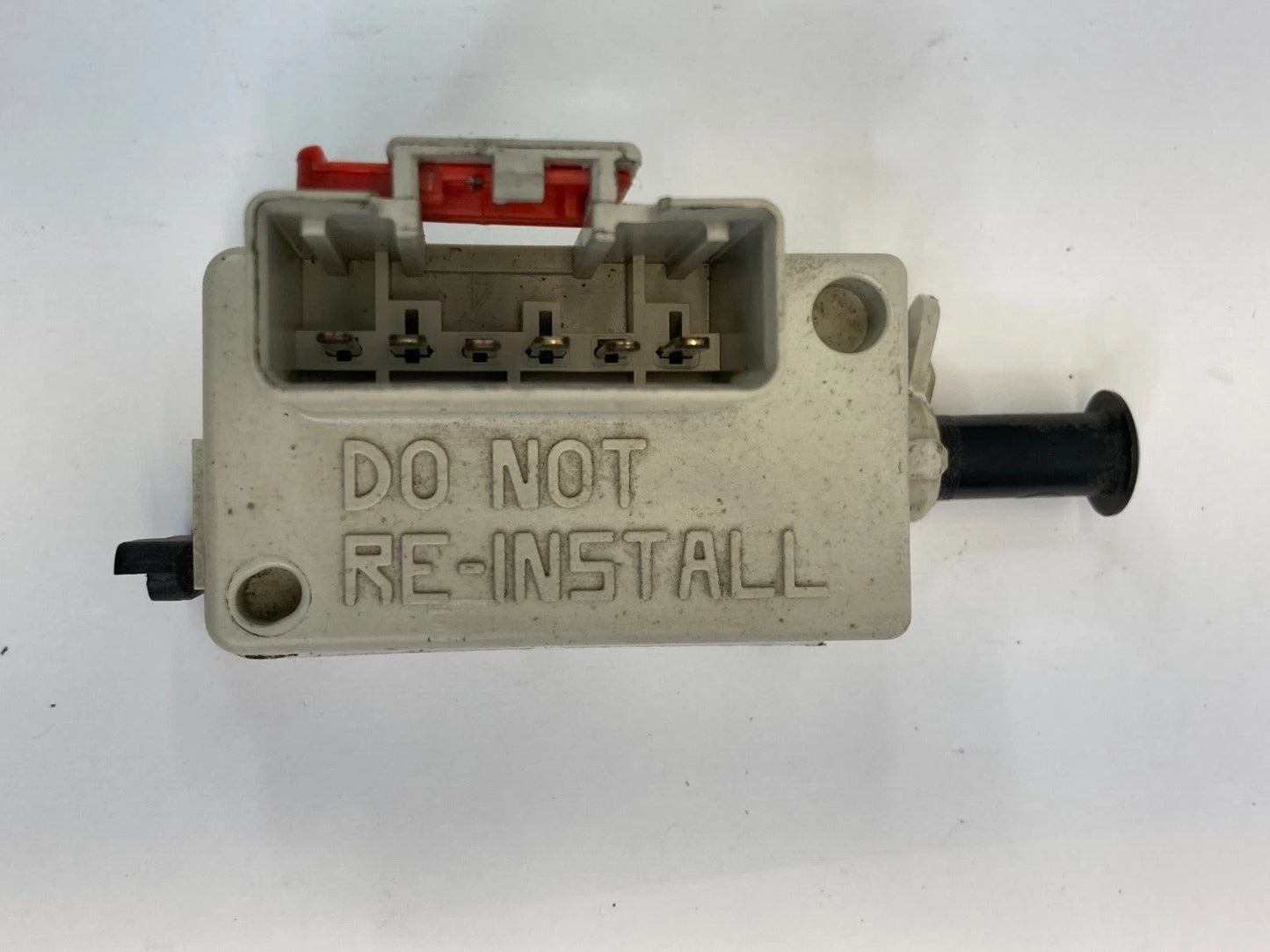 2001-2010 DODGE GRAND CARAVAN BRAKE LIGHT LAMP STOP BUTTON SWITCH 56045043AG