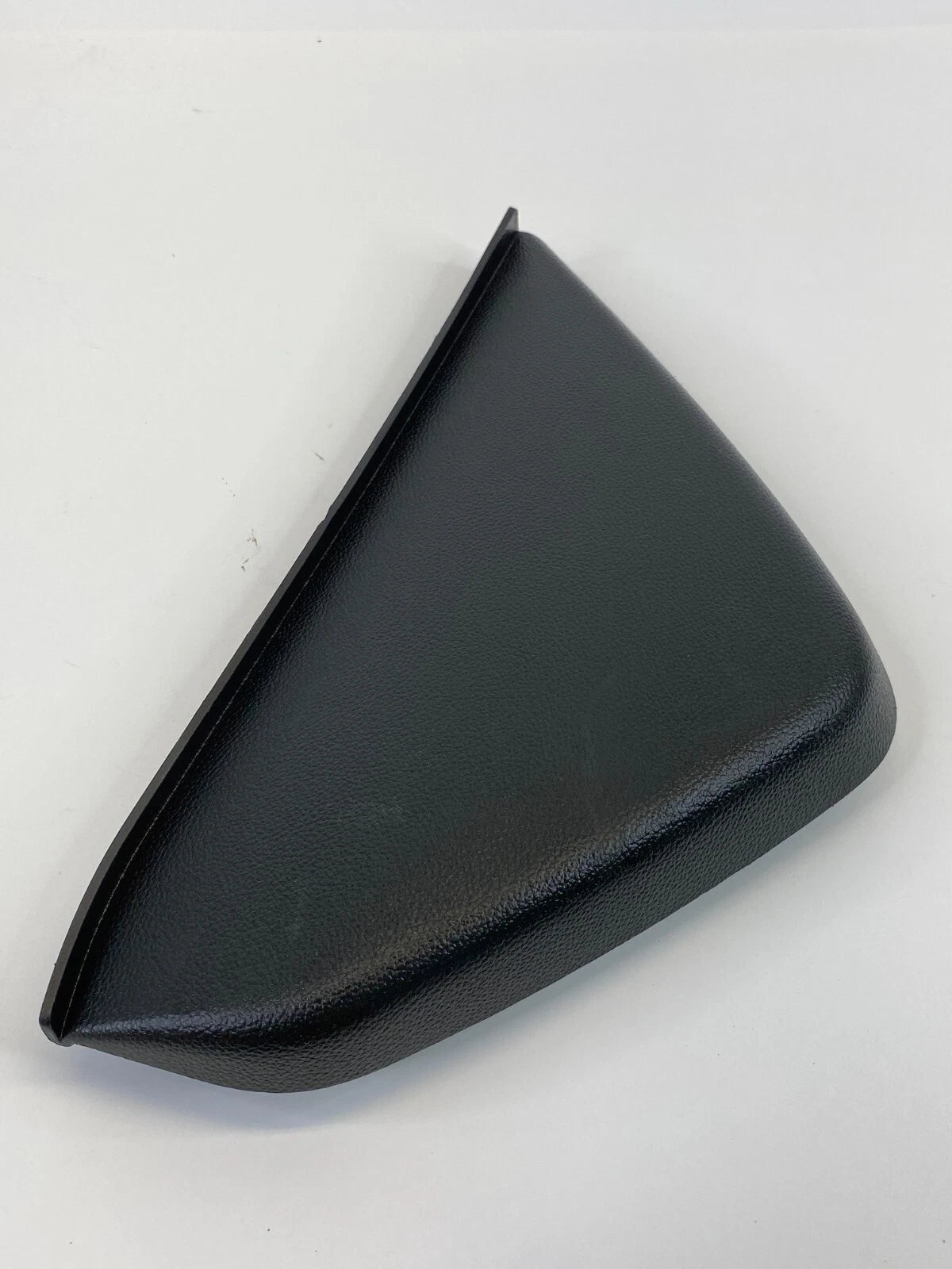 2011-2016 CHEVROLET CRUZE FRONT RIGHT SIDE DASH END PANEL COVER CAP OUTER TRIM