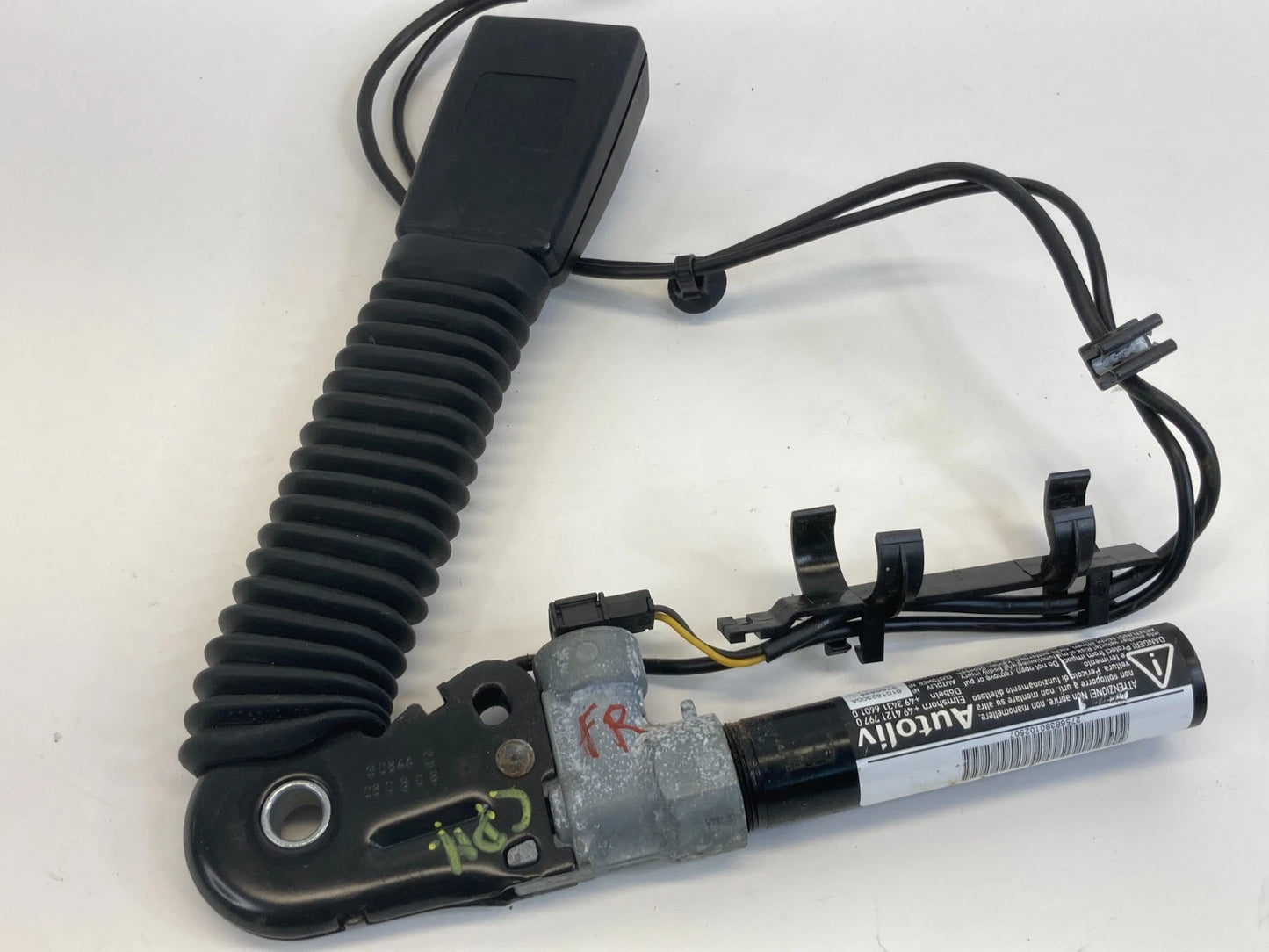 2009-2013 TOYOTA COROLLA SEDAN FRONT RIGHT SIDE SEAT BELT BUCKLE PRETENSIONER