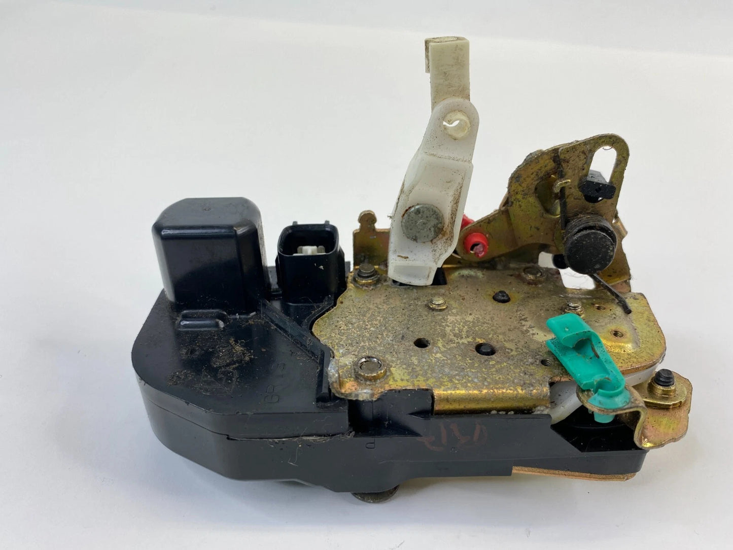2005-2010 CHRYSLER 300 DODGE CHARGER REAR RIGHT PASSENGER DOOR LOCK LATCH OEM
