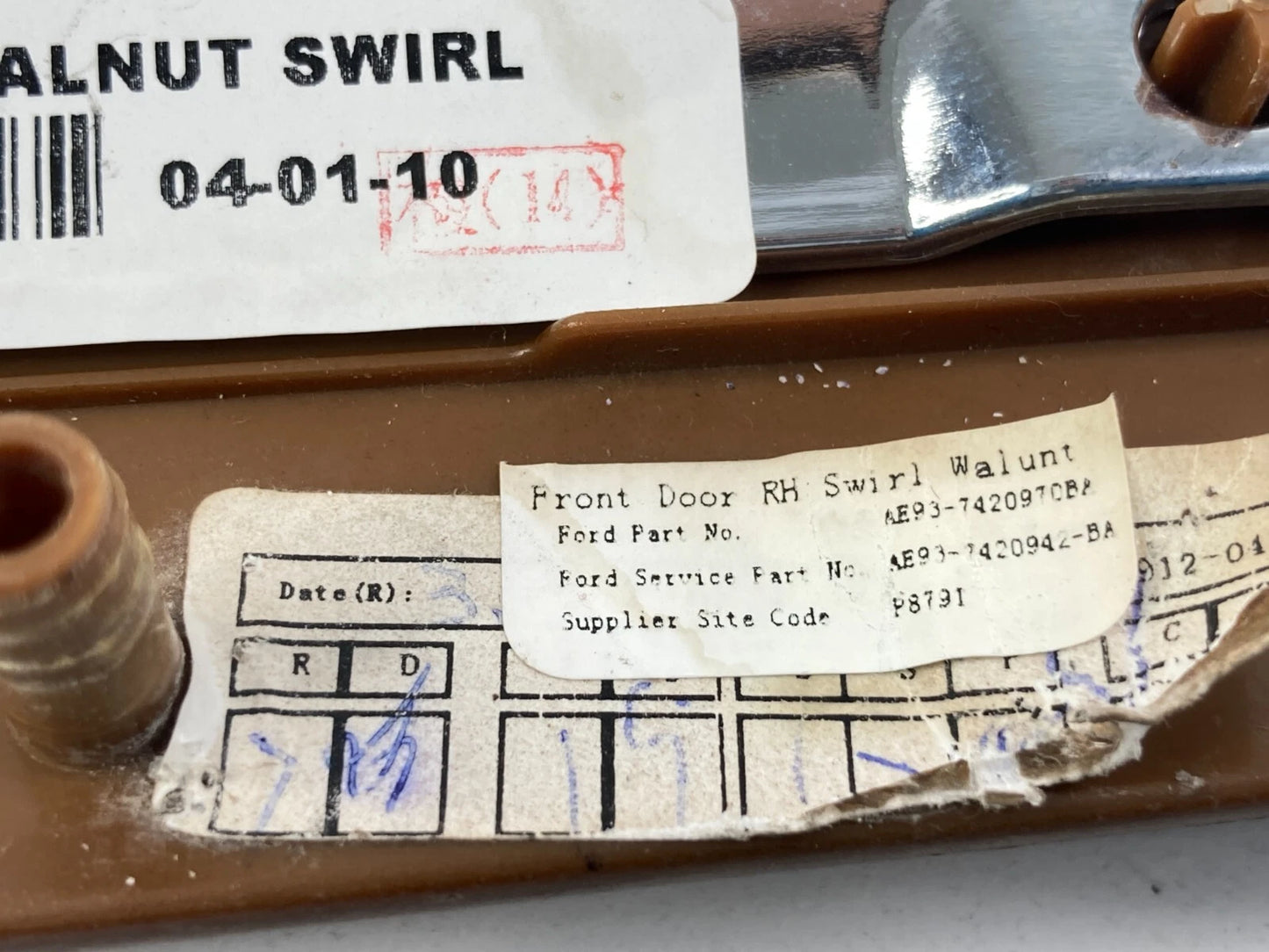 2010-2012 LINCOLN MKT FRONT RIGHT INTERIOR DOOR TRIM PANEL MOLDING AE937420970BA