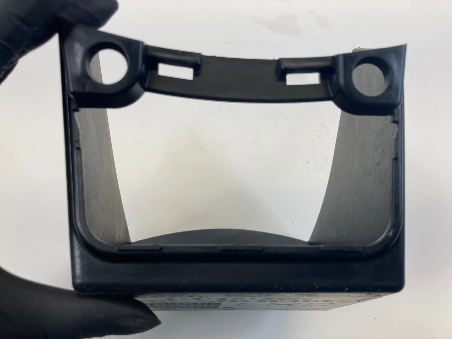 2012 13 14 15 16 2017 HYUNDAI ACCENT CENTER CONSOLE FLOOR TRAY TRIM 84612-1R000