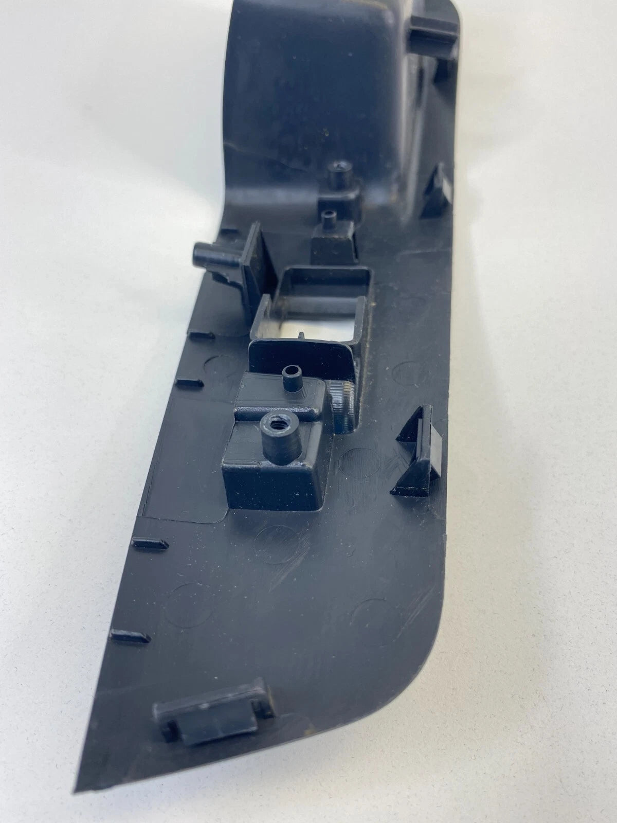 2007-2013 MITSUBISHI OUTLANDER REAR LEFT SIDE DOOR WINDOW SWITCH COVER BEZEL OEM