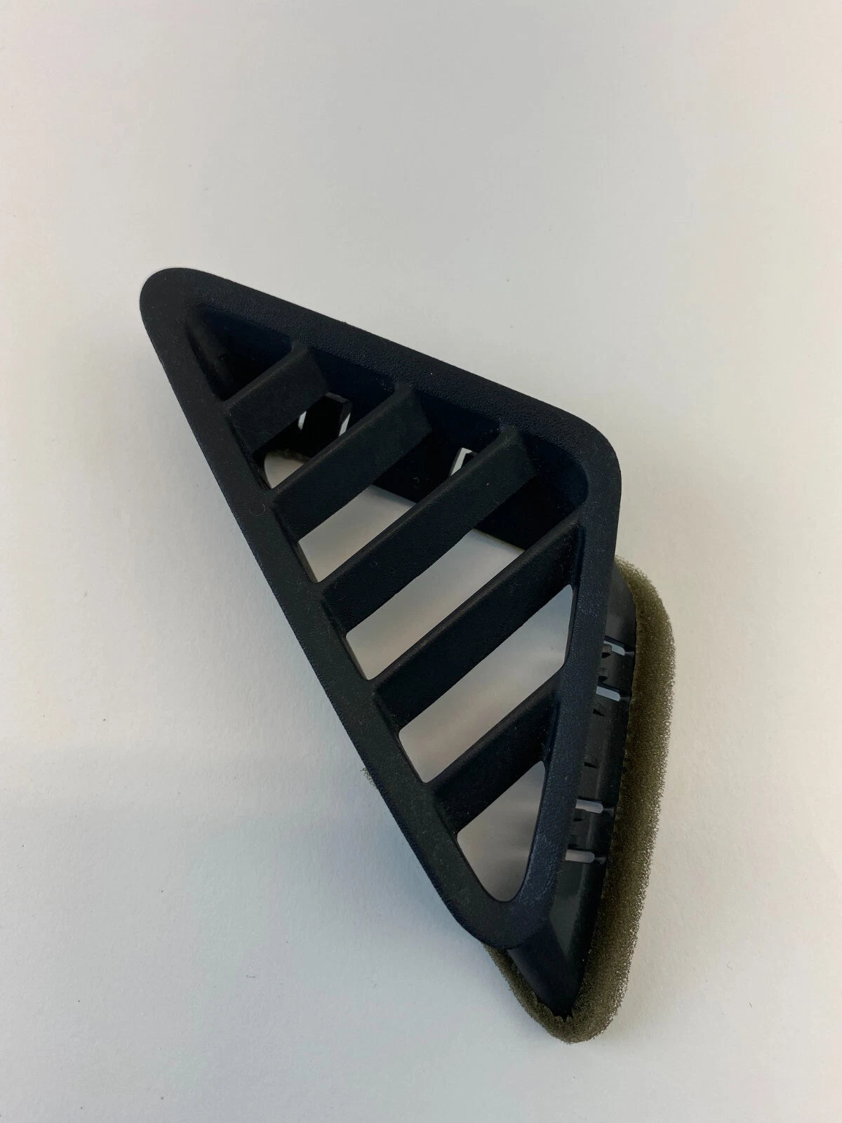 10-17 CHEVROLET EQUINOX RIGHT PASSENGER UPPER DASH AIR VENT DEFROST 25779105 OEM