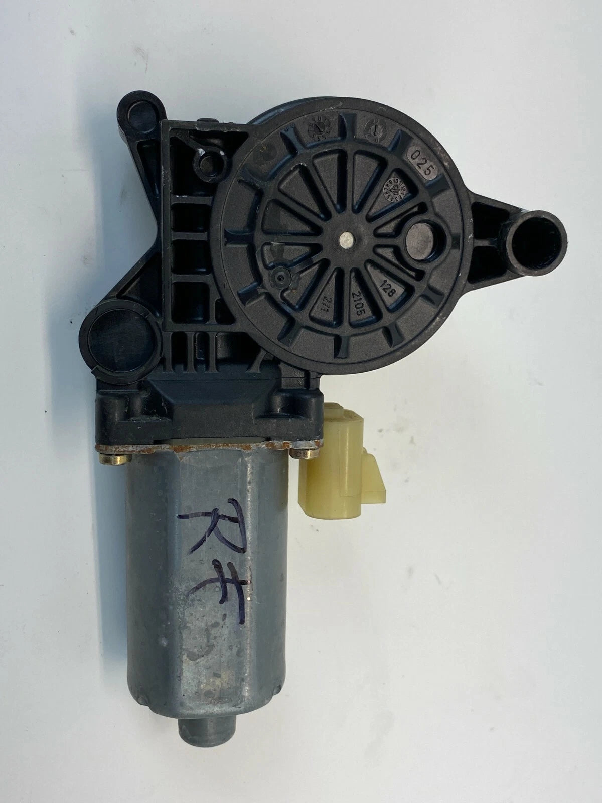 2003-2008 Isuzu Ascender Front Right Passenger Power Window Motor EA0408 OEM