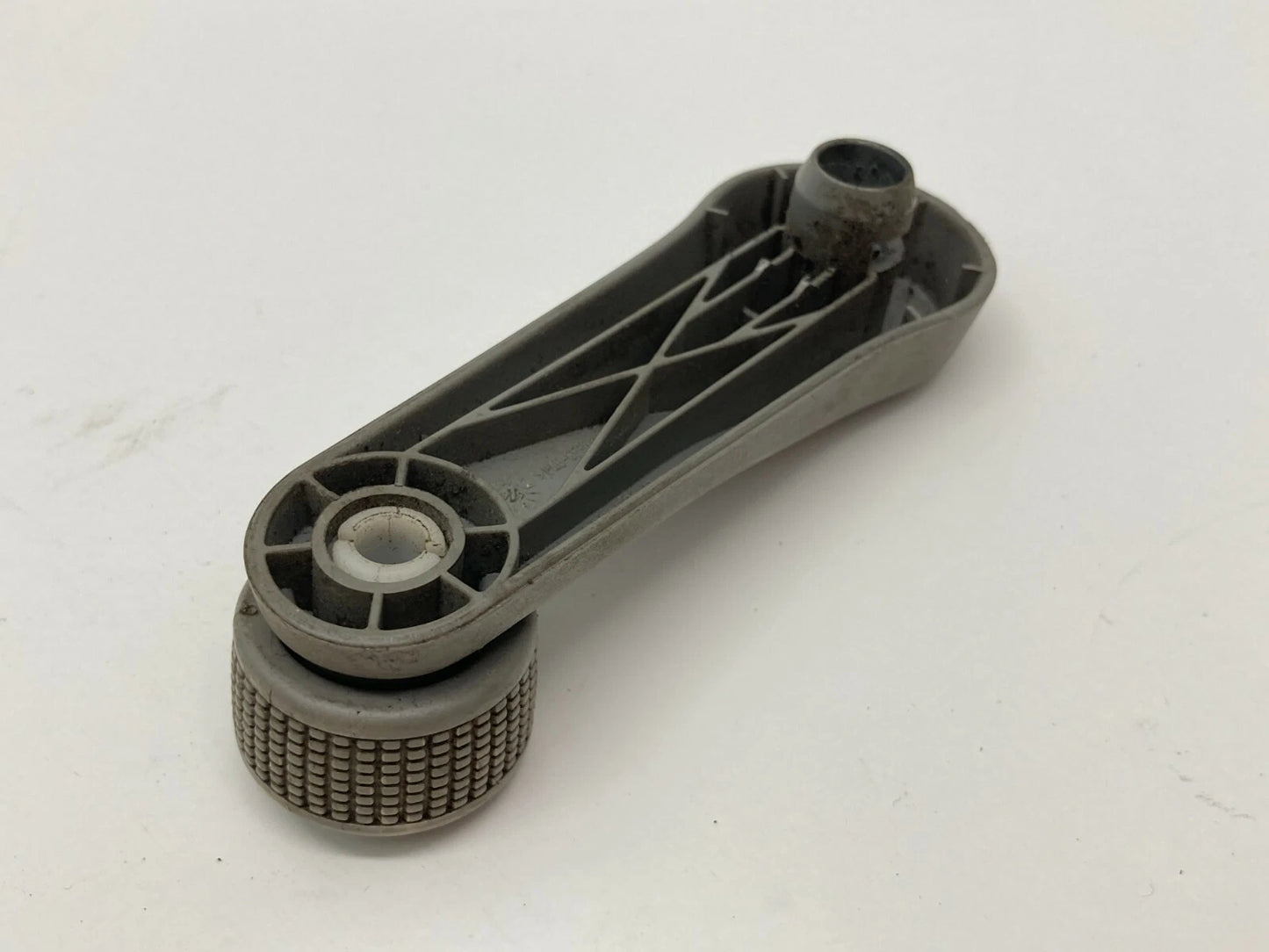 98-02 VOLKSWAGEN BEETLE FRONT LEFT SIDE WINDOW CRANK HANDLE MANUAL 1H0837581D