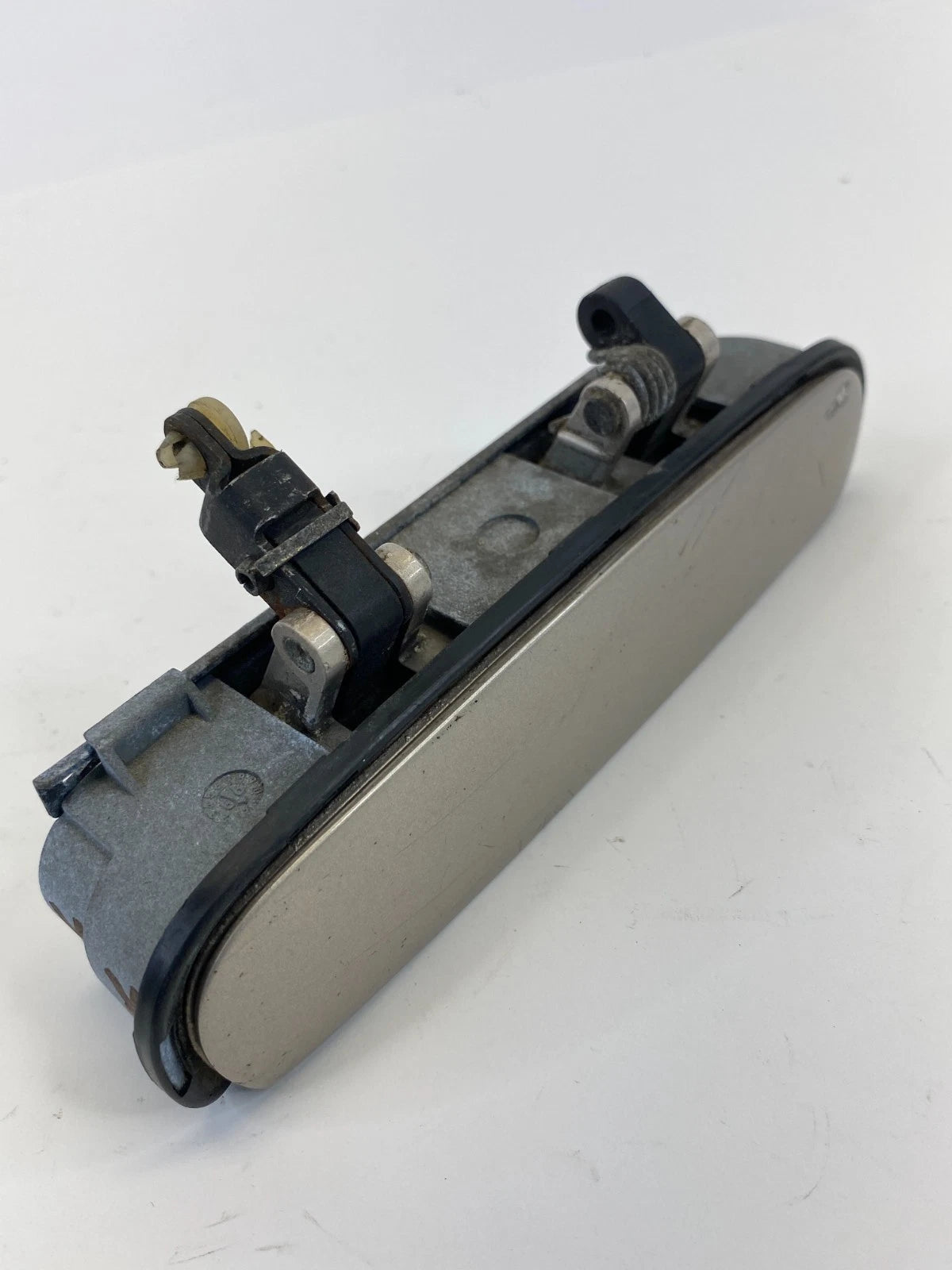 98-04 AUDI A6 QUATTRO REAR RIGHT BACK SIDE EXTERIOR DOOR HANDLE 4B2-837-886 OEM