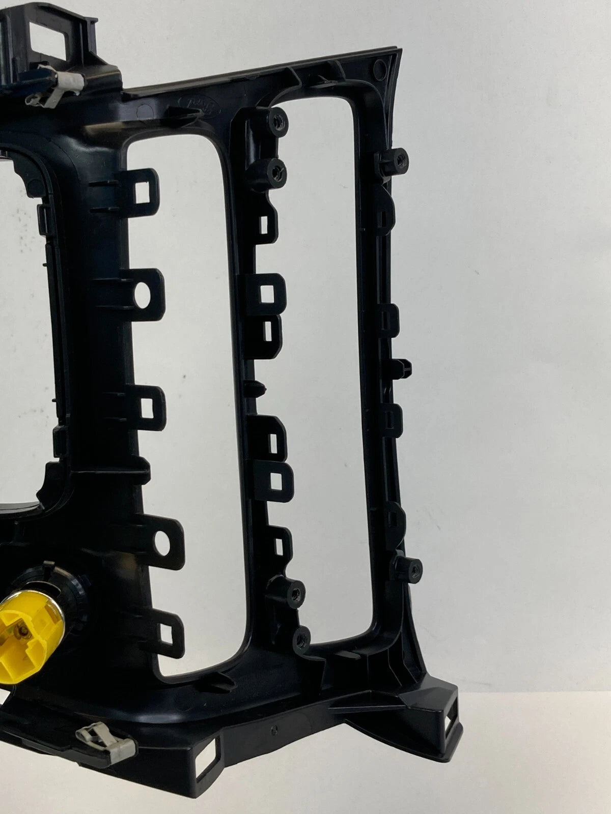 2015-2018 FORD FOCUS CENTER CONSOLE SHIFT SHIFTER BEZEL TRIM F1EB-A044H83-CHW