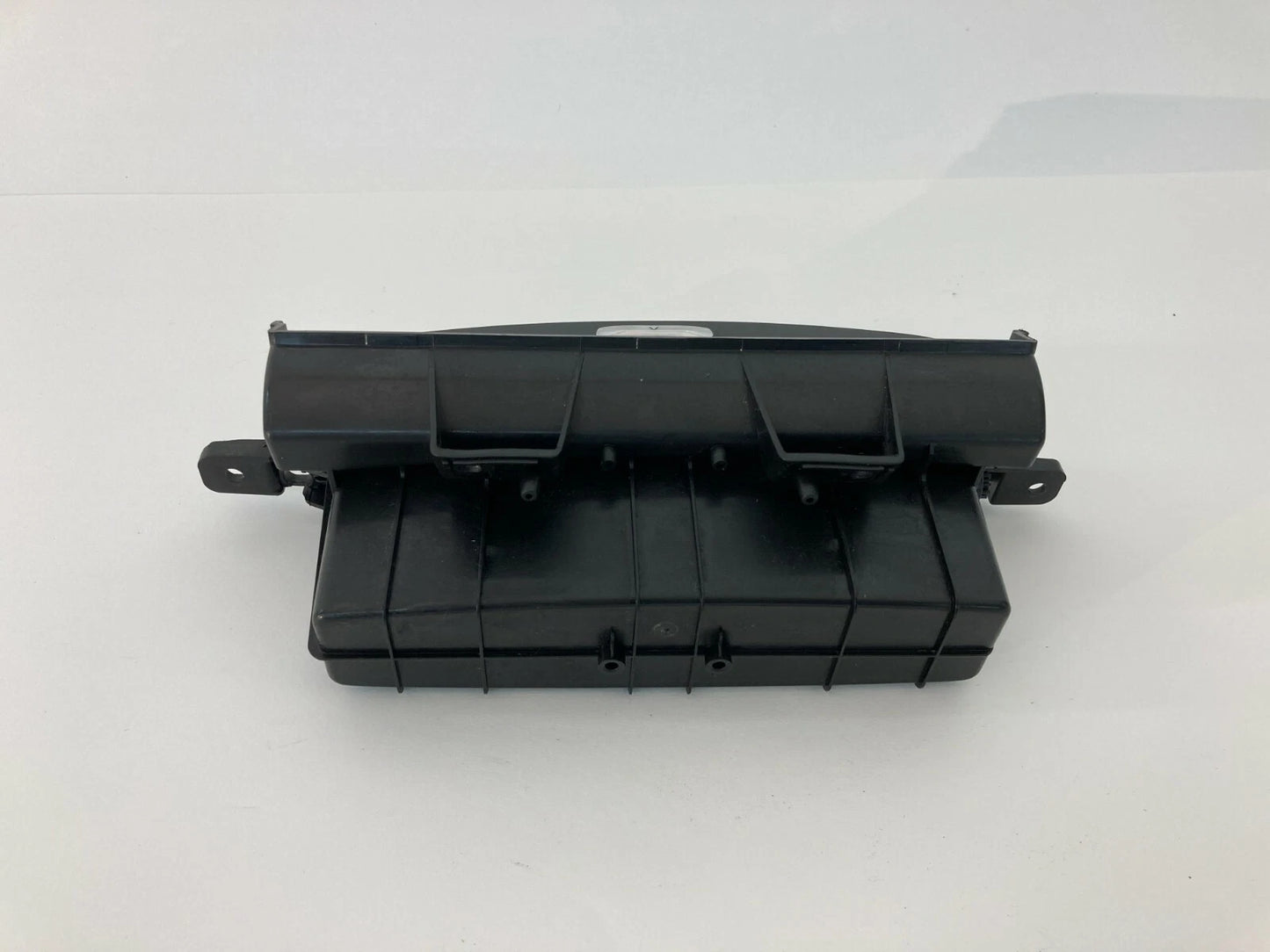 2007 2008 HYUNDAI ENTOURAGE DASH CENTER TRAY STORAGE COMPARTMENT TRIM PANEL OEM