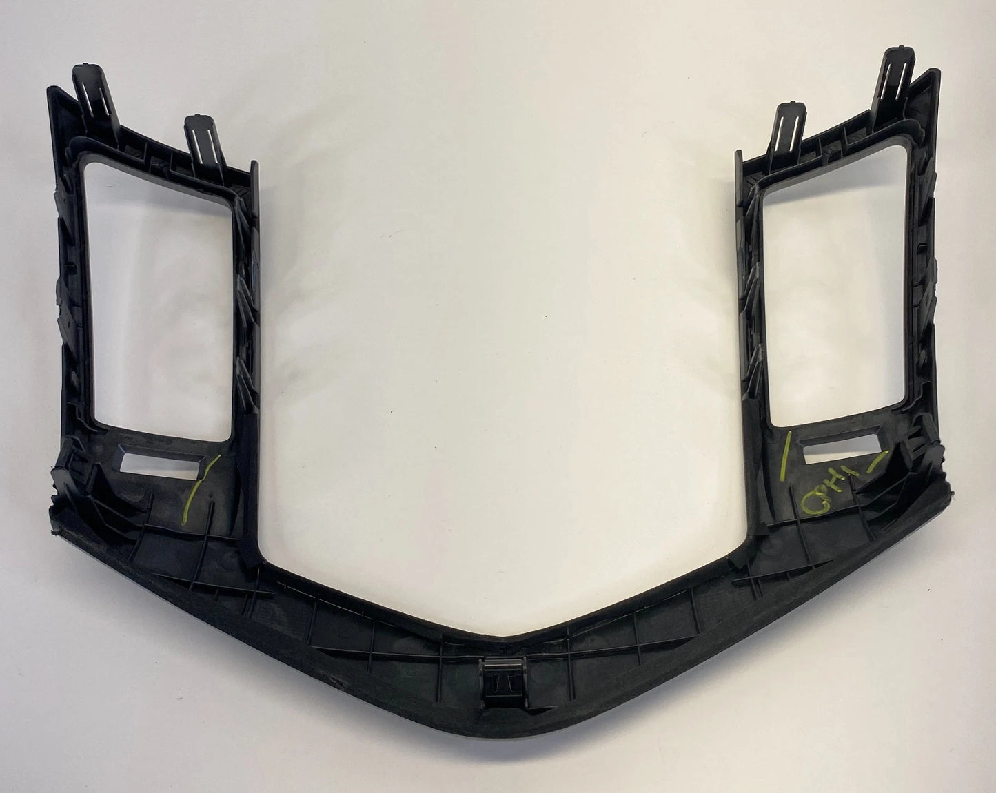2011-2016 CHEVROLET CRUZE DASH RADIO SURROUND BEZEL TRIM PANEL OEM 94567907