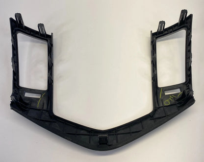 2011-2016 CHEVROLET CRUZE DASH RADIO SURROUND BEZEL TRIM PANEL OEM 94567907