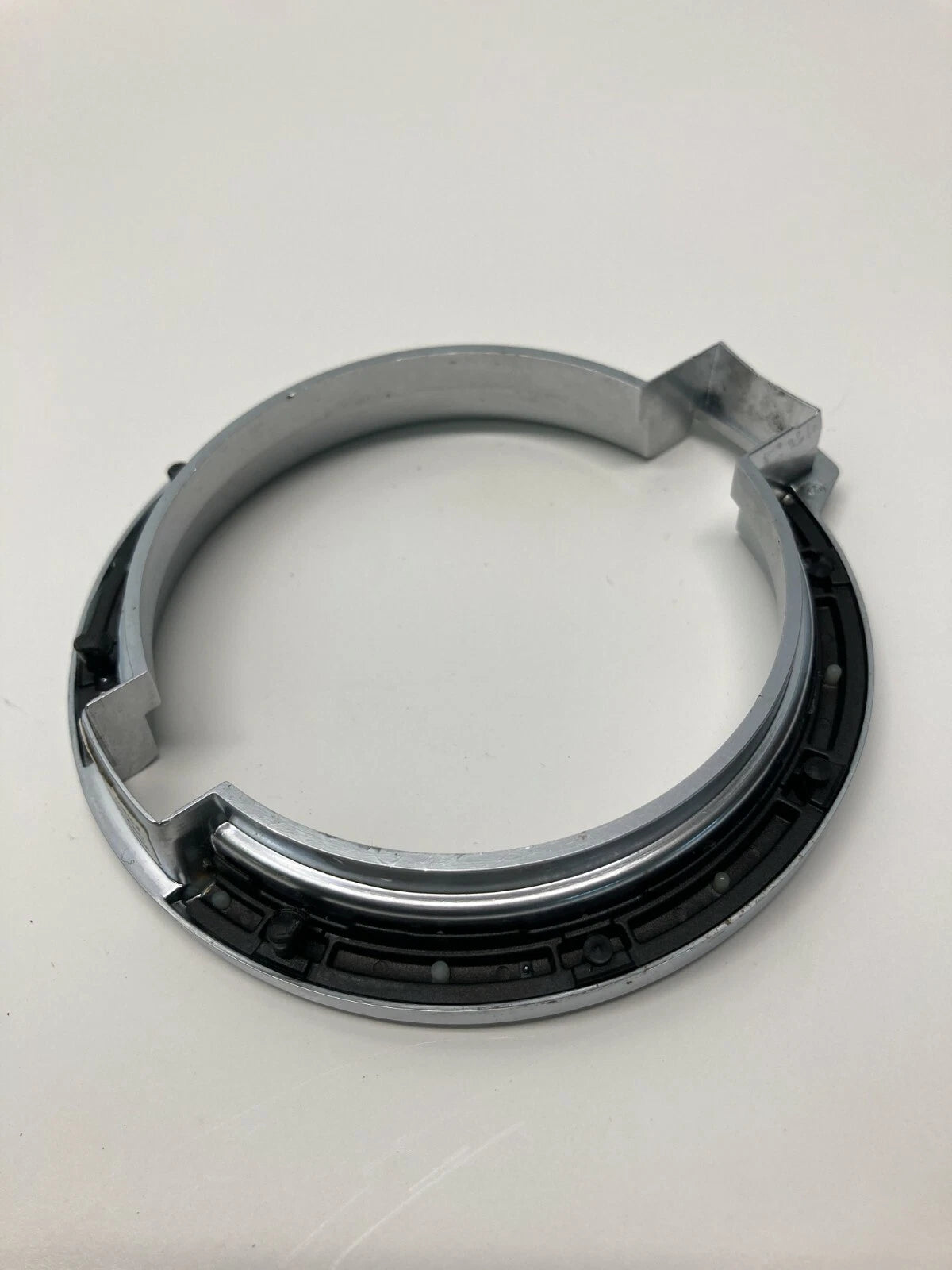 2002 03 04 2005 BMW 745I 745LI CENTER CONSOLE CUP HOLDER RING TRIM BEZEL 7022413
