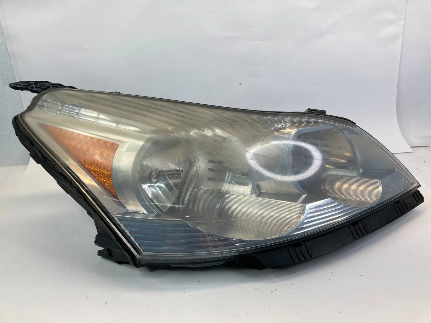2009-2012 CHEVROLET TRAVERSE FRONT RIGHT PASSENGER SIDE HEADLAMP ASSEMBLY OEM