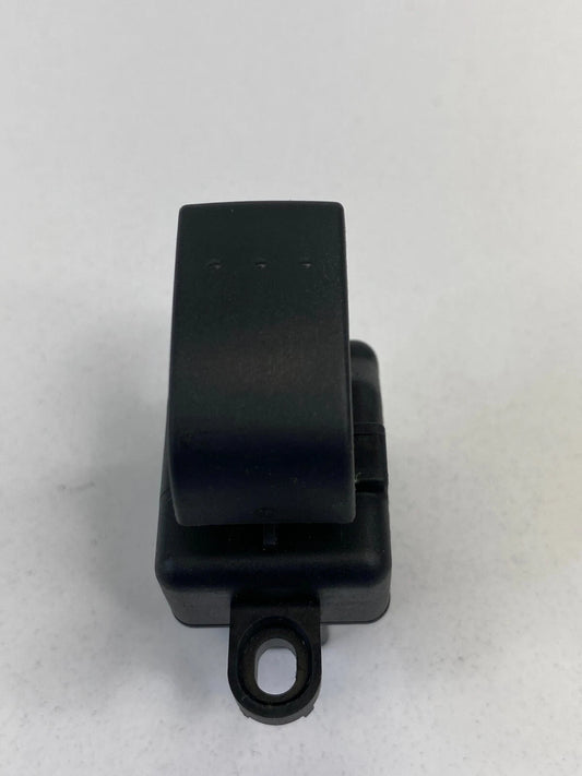 2004-2009 MAZDA 3 MAZDA3 REAR LEFT SIDE DOOR POWER WINDOW SWITCH B32H-66-370 OEM
