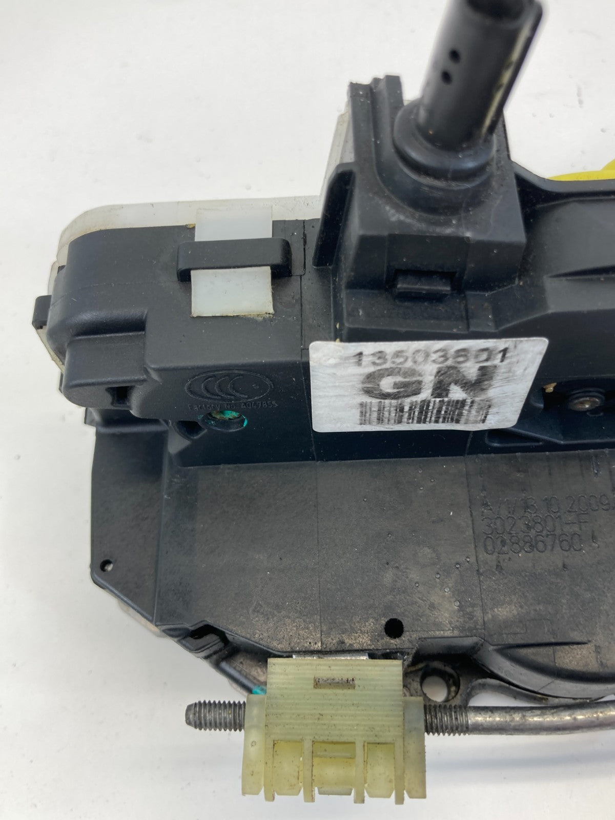 10-17 GMC Terrain 11-17 Regal Front Left Side Door Lock Latch Actuator 13503601