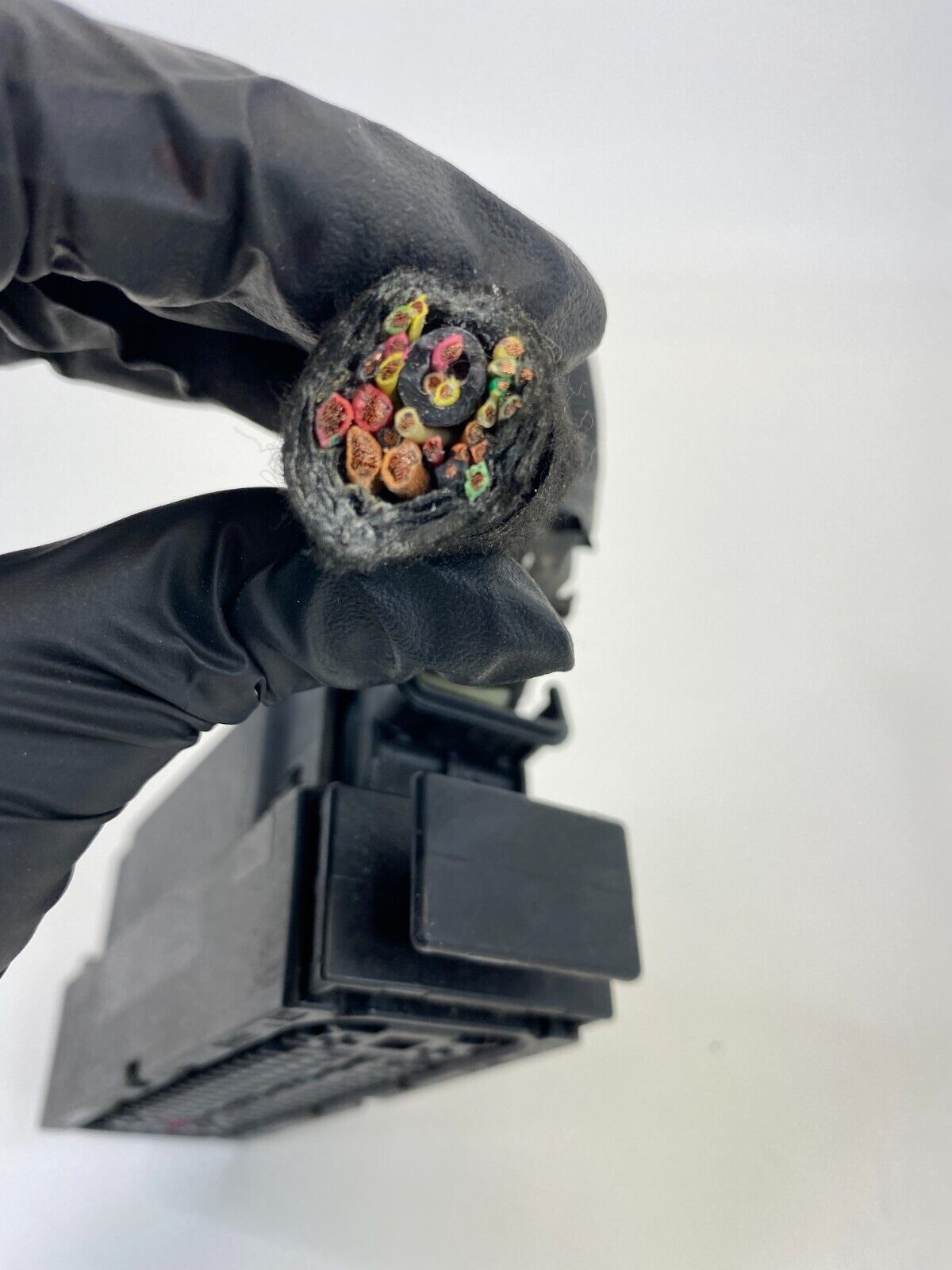 2006-2010 Volkswagen New Beetle ABS Pump Connector Plug Wire Socket OEM