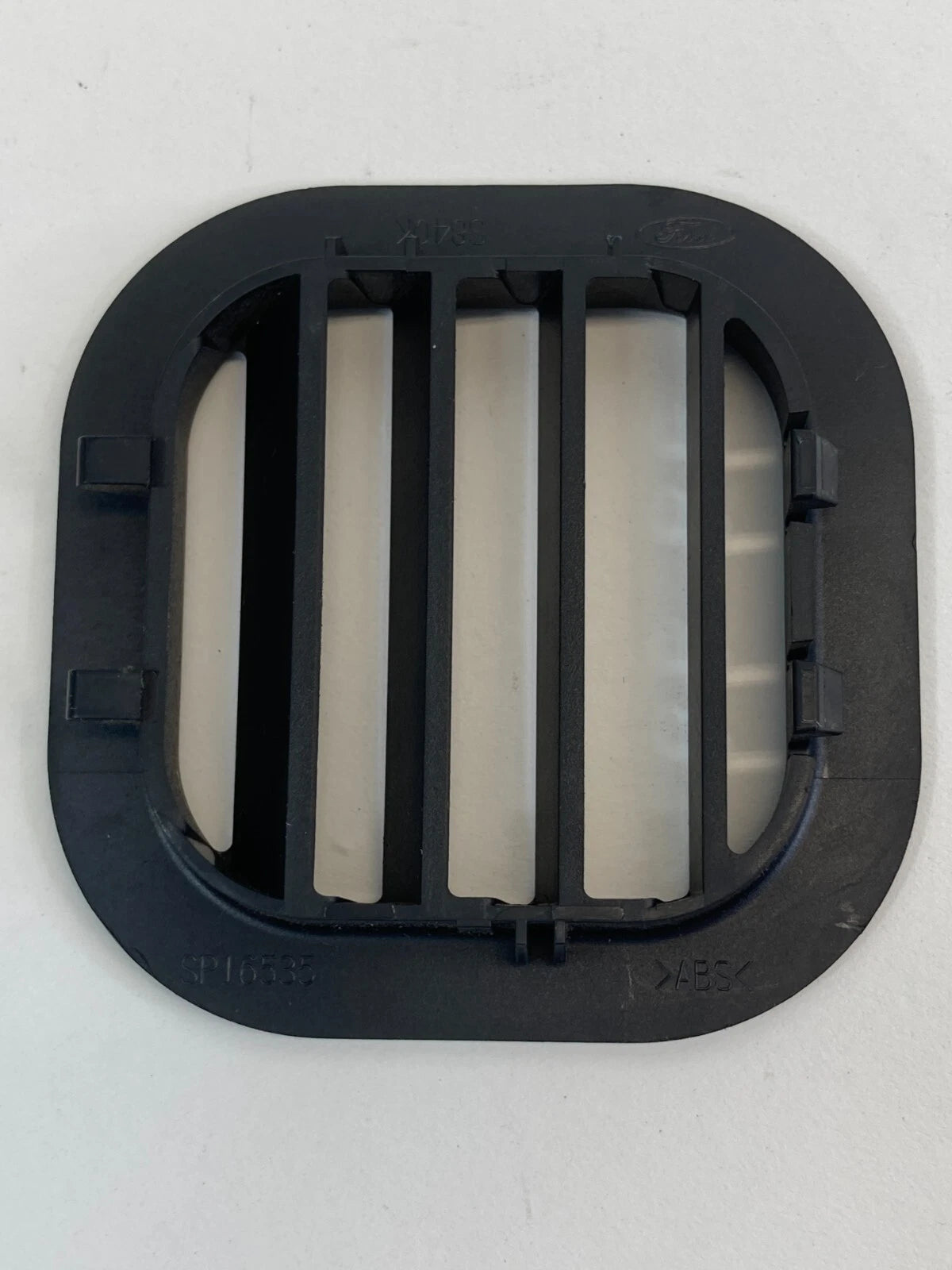 2010 2011 2012 FORD TAURUS LOWER DASH DASHBOARD SIDE DEFROSTER GRILL GRILLE OEM