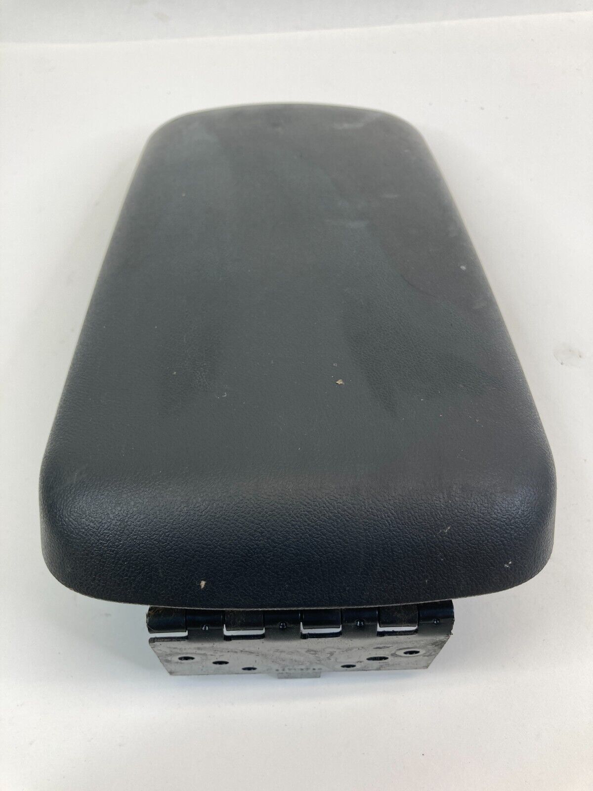 05 06 07 08 09 10 Pontiac G6 Center Console Armrest Arm Rest Lid Cover Top OEM