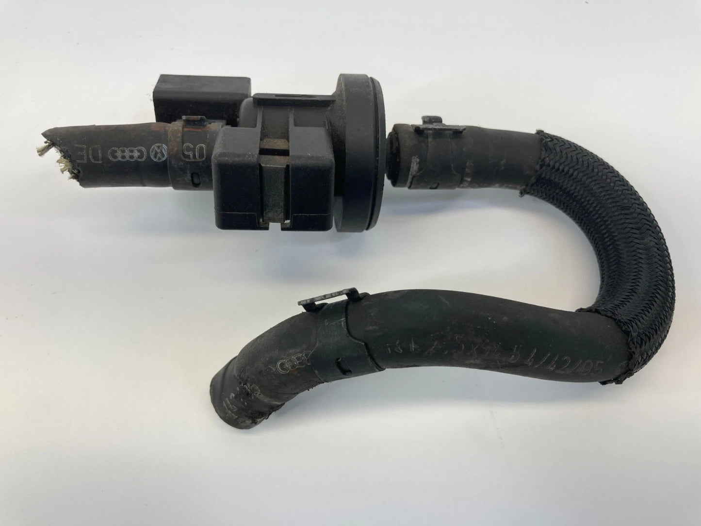 2005-2011 AUDI A6 QUATTRO VACUUM PURGE SOLENOID FUEL VALVE VAPOR CANISTER OEM