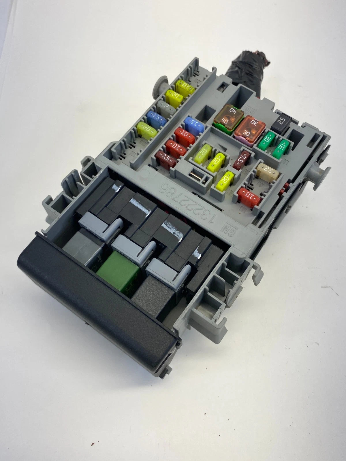 2011-2014 CHEVROLET CRUZE 1.8L INTERIOR CABIN FUSE BOX JUNCTION BLOCK 13222786