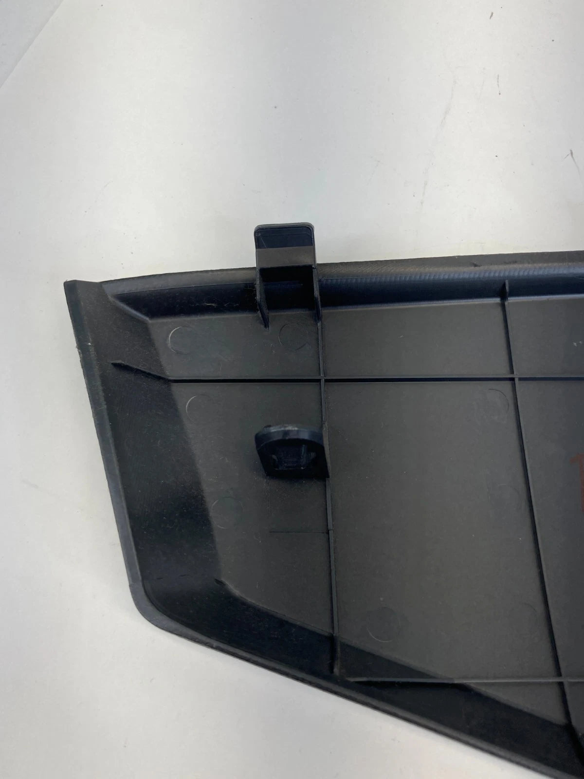 2006-2010 INFINITI M35 M45 RIGHT SIDE DASH END CAP COVER TRIM 68420-EH100 OEM