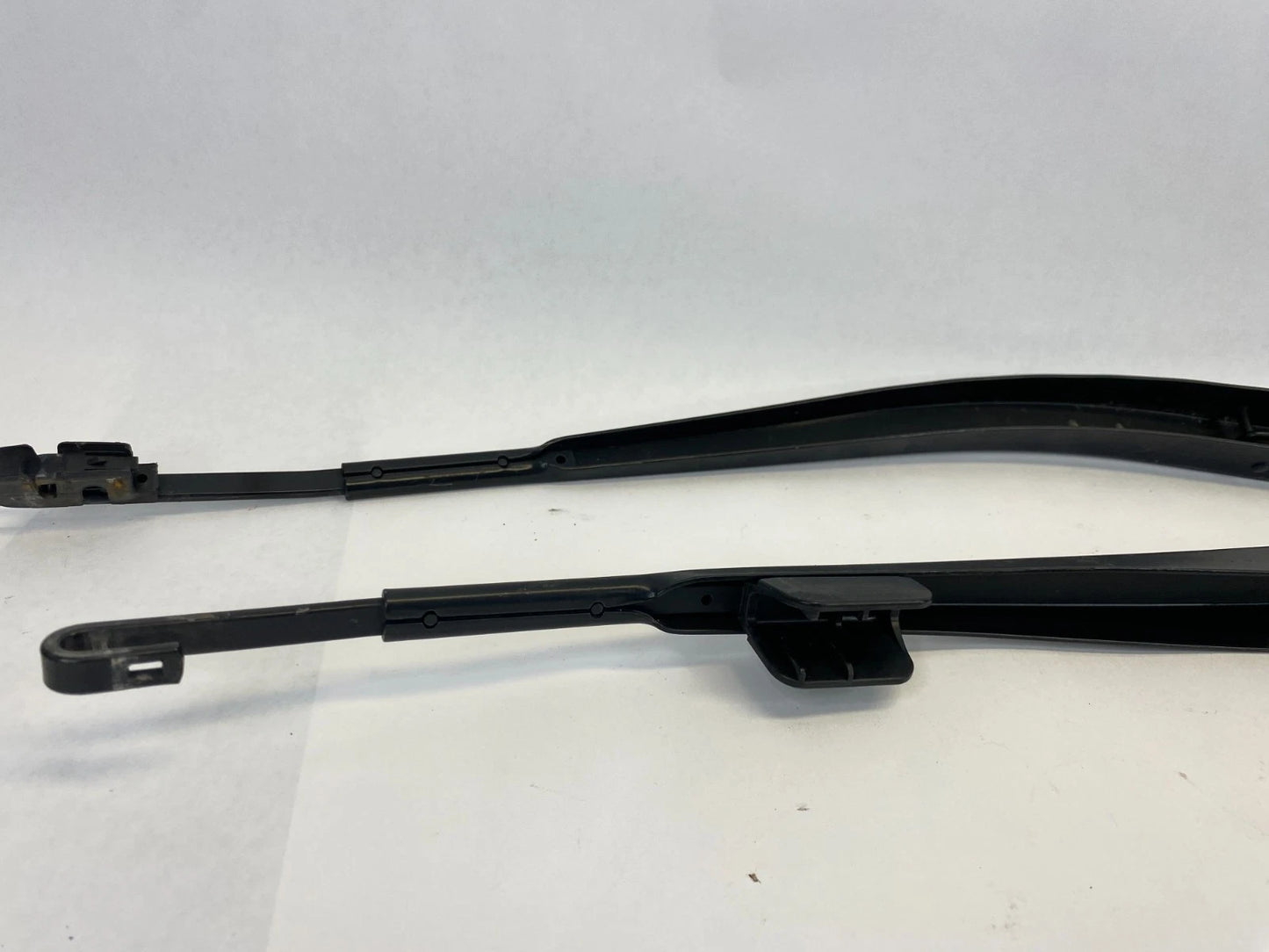 2005-2007 HONDA ODYSSEY FRONT WINDSHIELD WIPER ARM LEFT RIGHT SET PAIR OEM