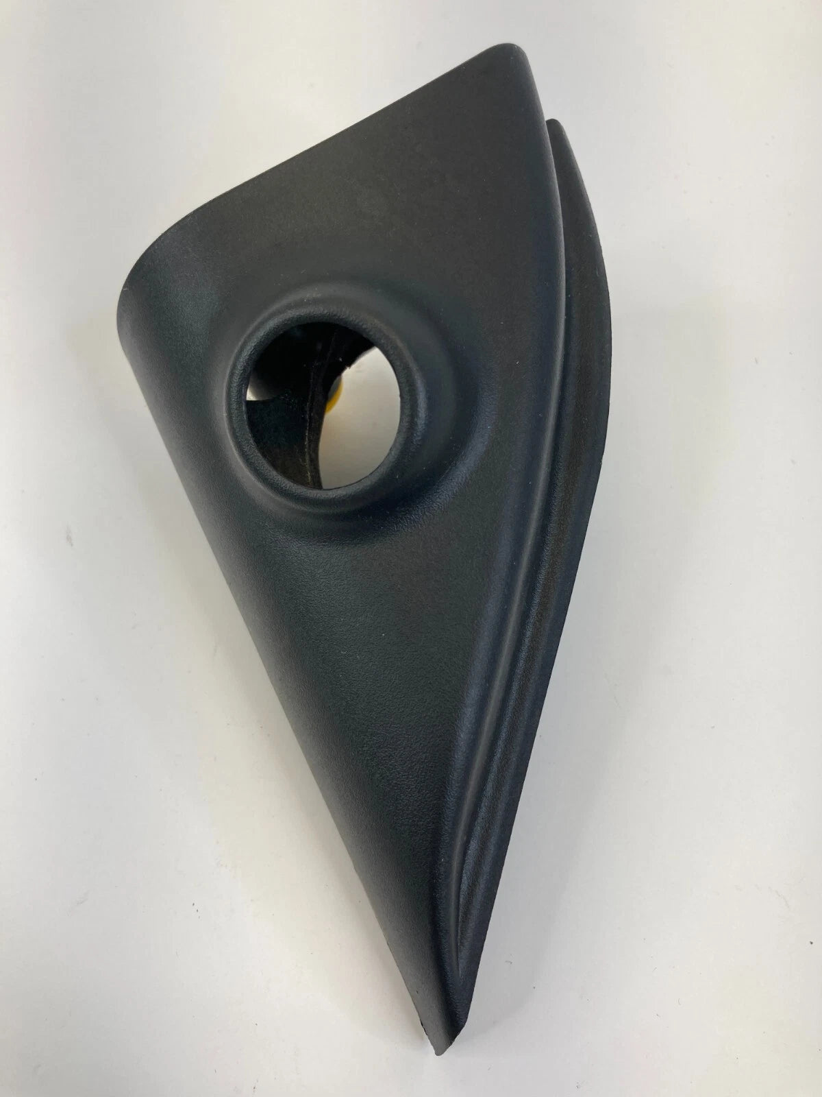 07-11 HYUNDAI ACCENT RIGHT PASSENGER DOOR MANUAL MIRROR CORNER COVER 87660-1E010