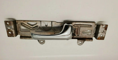 1998-2004 CADILLAC SEVILLE FRONT RIGHT PASSENGER INNER DOOR HANDLE BRACKET OEM