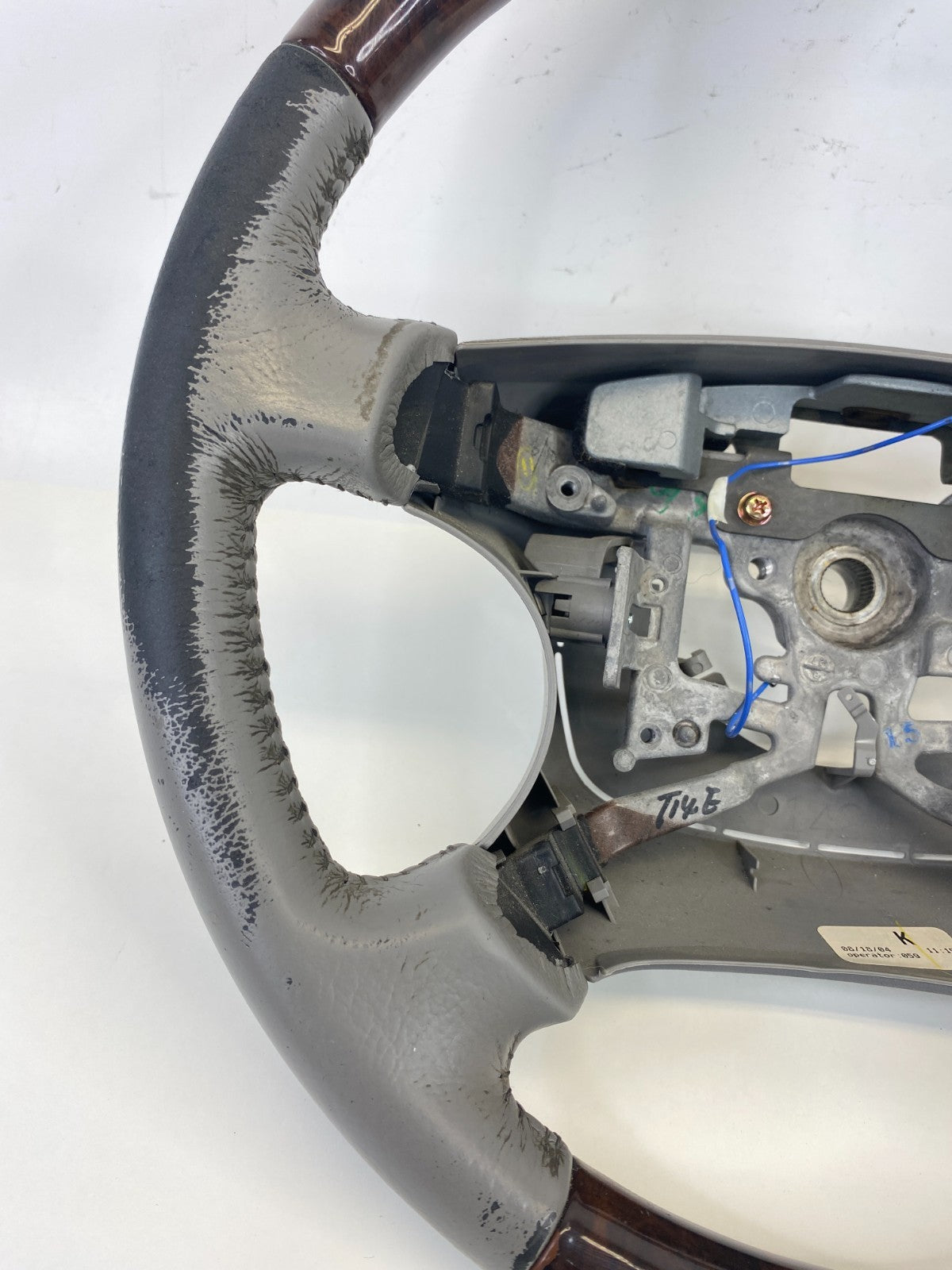 2003 2004 Toyota Avalon Driver Side Steering Wheel w/ Cruise Control OEM