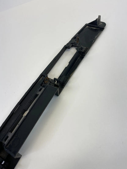 2010-2015 HYUNDAI TUCSON TRUNK TAILGATE LOWER GARNISH BEZEL 873722S000 OEM