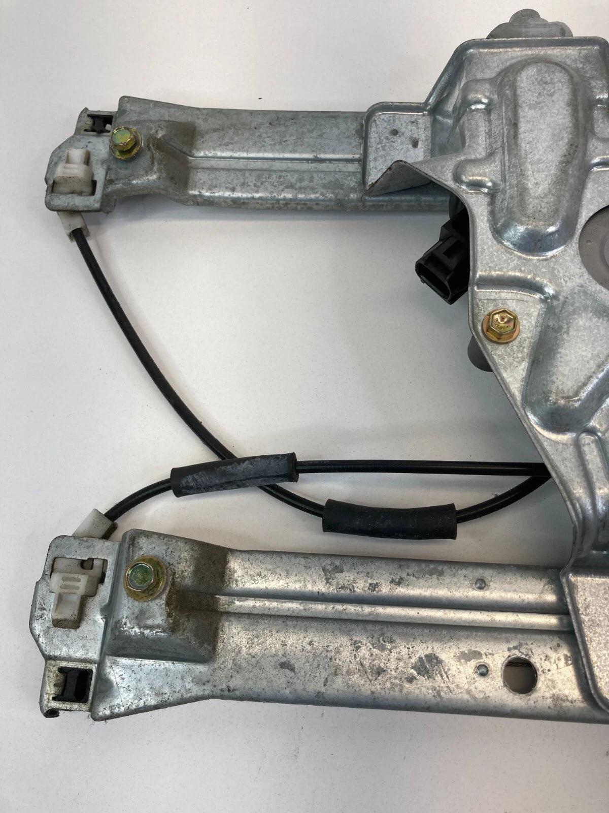 04-12 MITSUBISHI GALANT FR RIGHT SIDE DOOR POWER WINDOW MOTOR W/ REGULATOR OEM