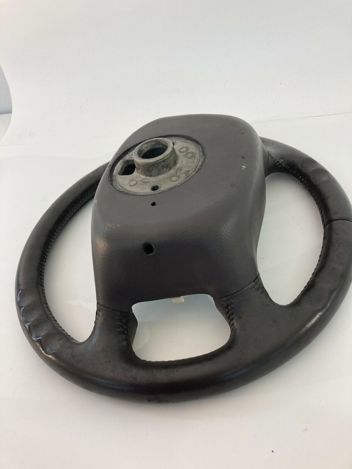 00 01 Audi A6 Quattro 00 01 Audi A6 2.8L V6 Sedan Steering Wheel Assembly OEM