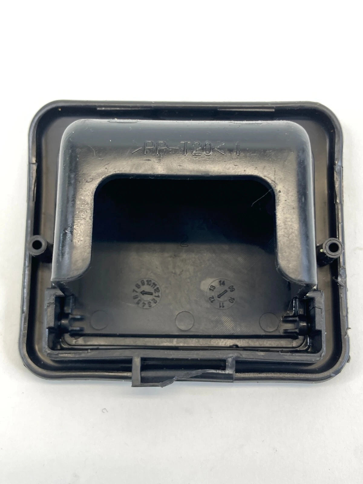 11-14 HYUNDAI SONATA BACK REAR DECK SEAT CHILD SAFETY ANCHOR HOOK COVER TRIM CAP