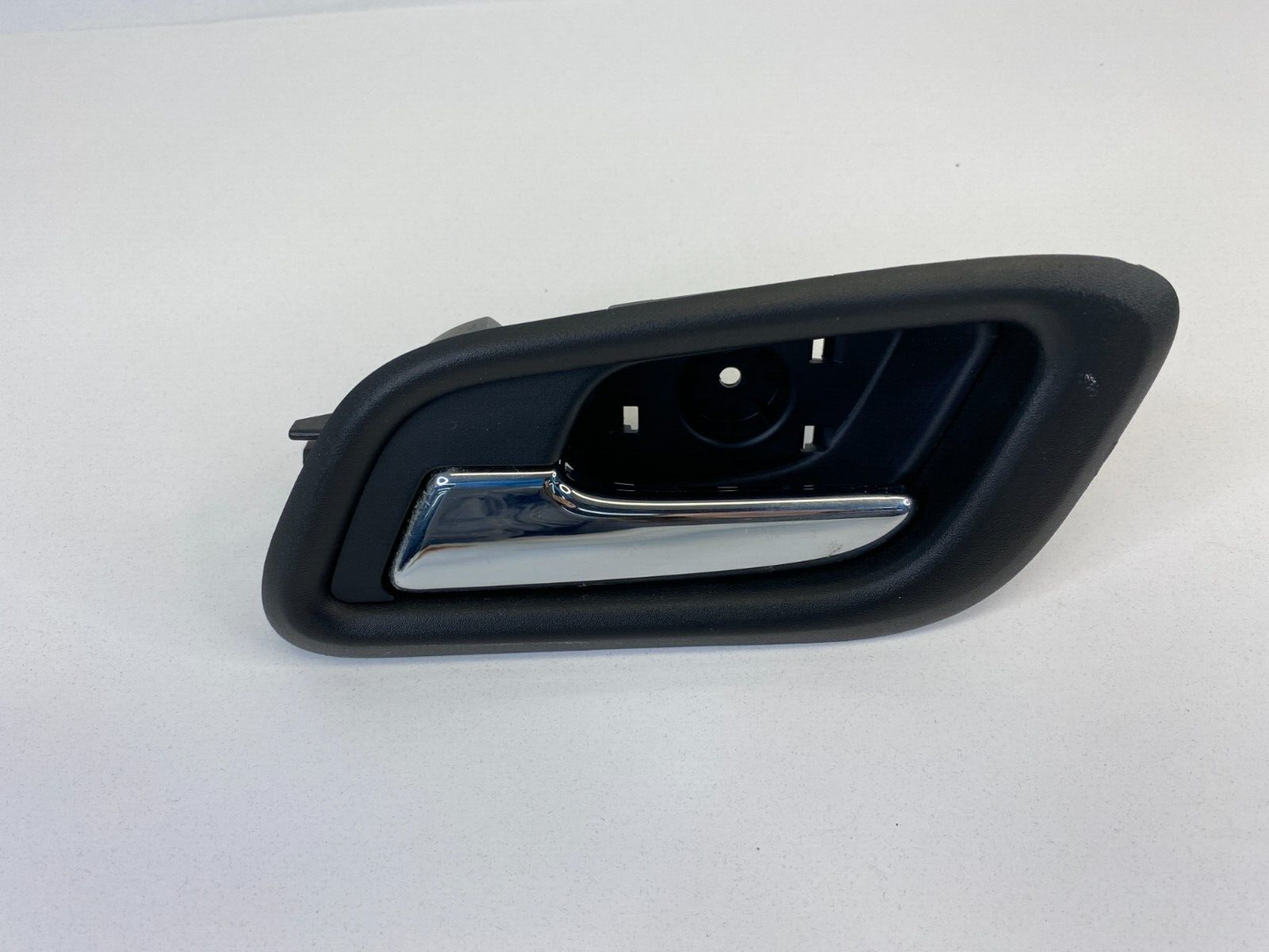 2013 2014 2015 Chevrolet Malibu Rear Left Interior Inner Door Handle OEM