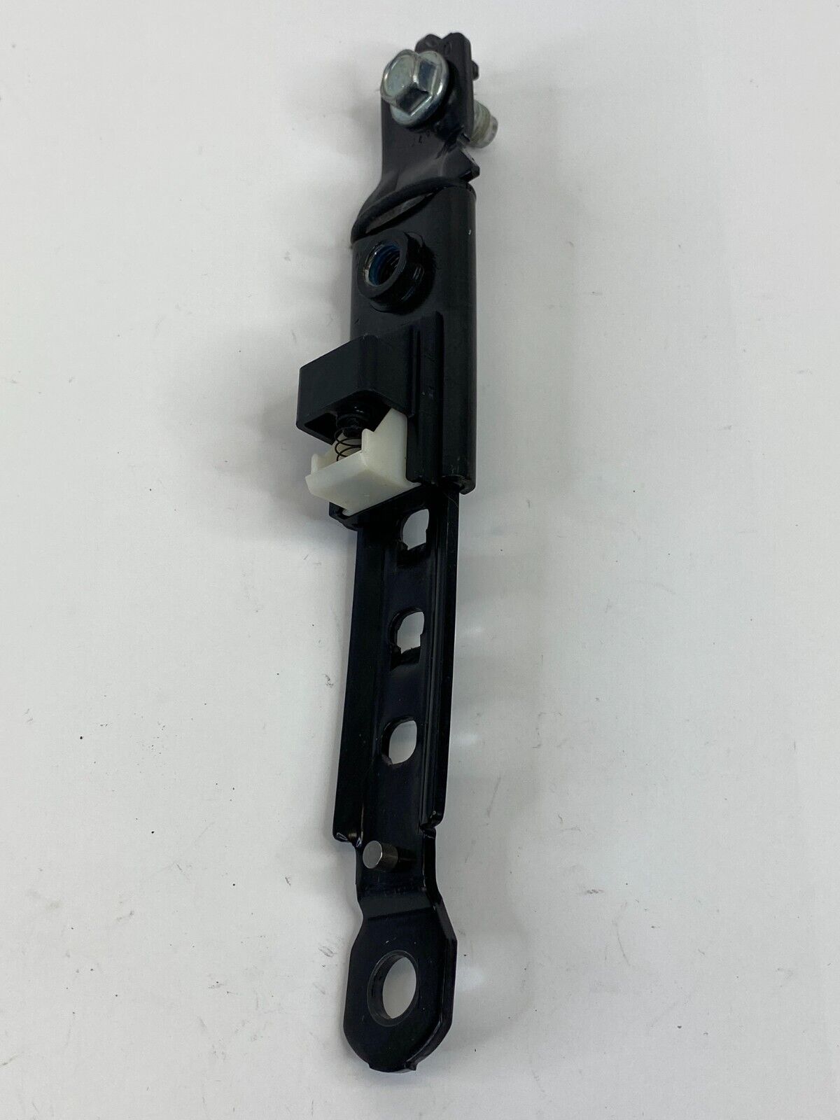 11 12 13 14 15 16 Hyundai Elantra Seat Belt Height Adjuster Bracket Support OEM