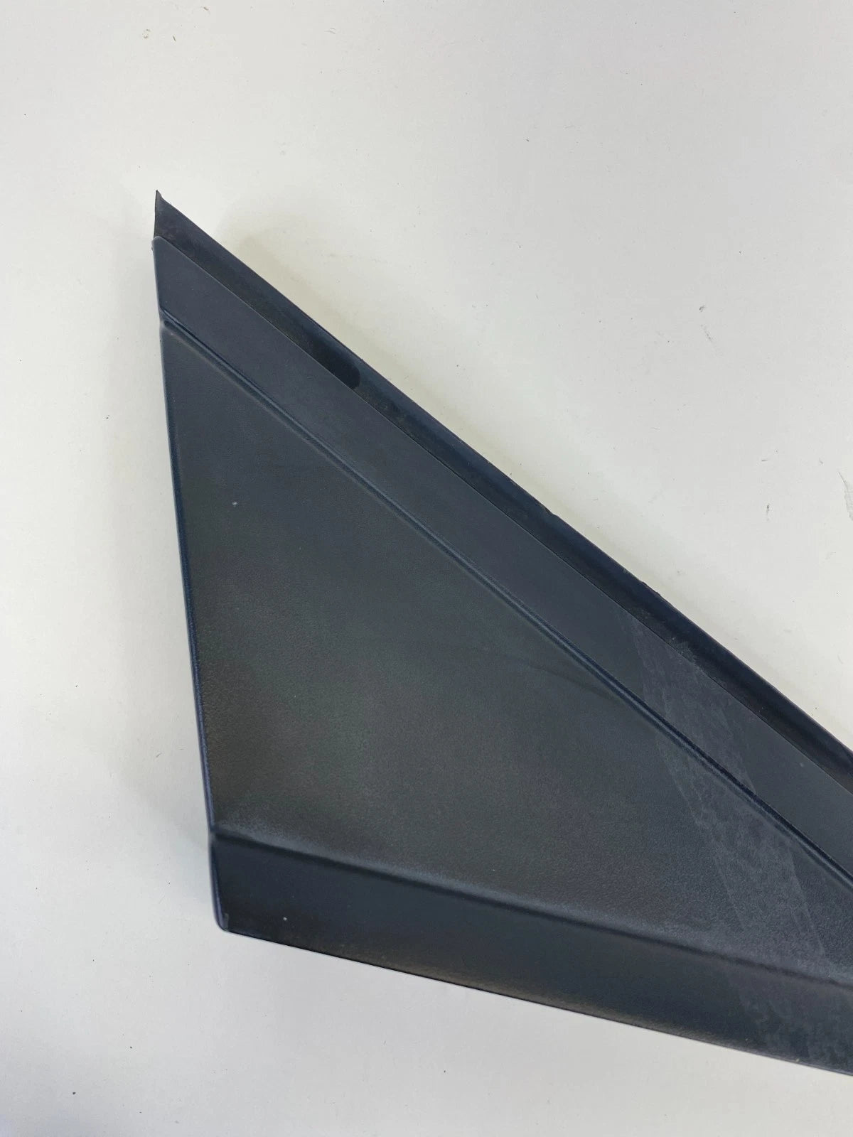 2012-2018 FORD FOCUS FRONT RIGHT SIDE UPPER FENDER MIRROR CORNER MOLDING TRIM