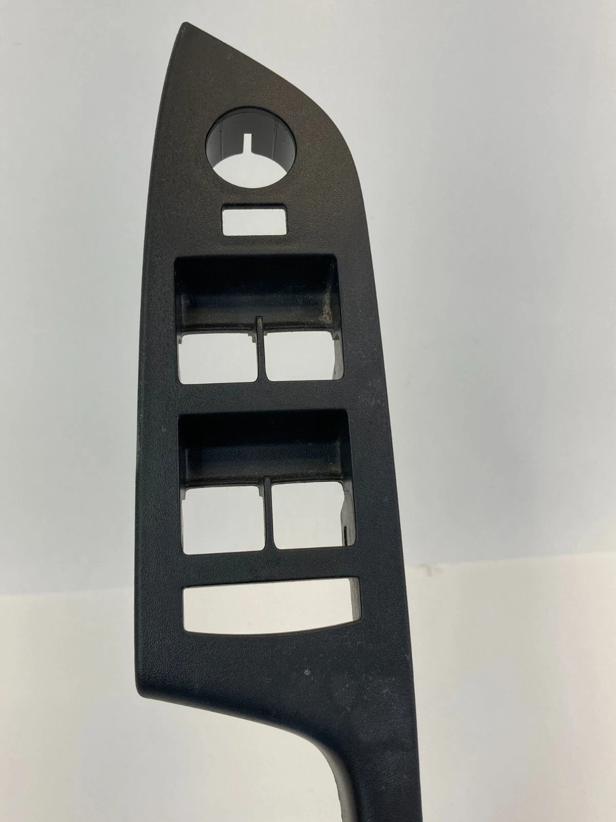 2010-2017 GMC TERRAIN EQUINOX DRIVER WINDOW SWITCH BEZEL TRIM OEM 25946838