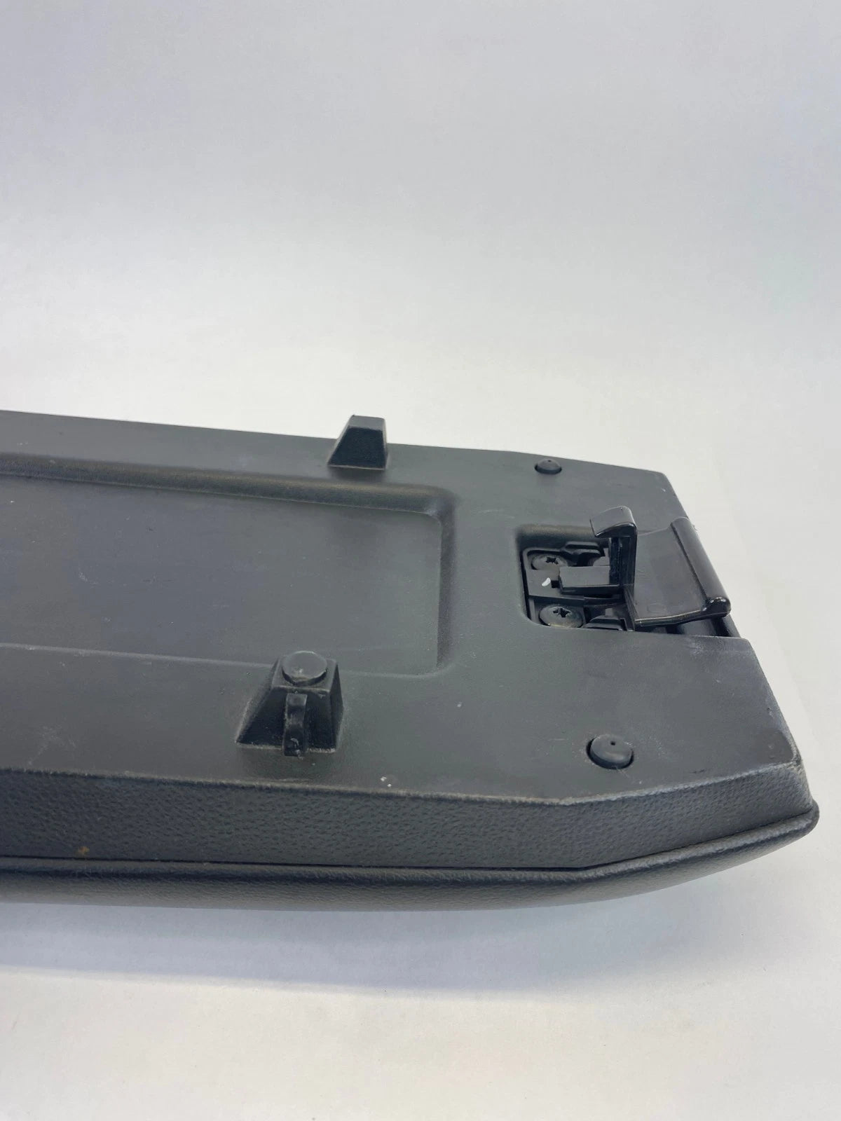 2010-2015 CHEVROLET EQUINOX CENTER CONSOLE ARMREST STORAGE LID FRONT OEM FACTORY